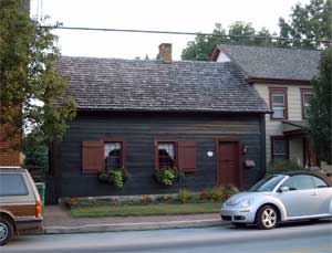 this wee house was built around 1750 - UNDER THE BRITISH CROWN, EVEN!