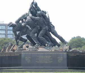 the Iwo Jima Marine Memorial