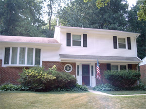 the palatial Silver Spring estate of the Hoeppels.